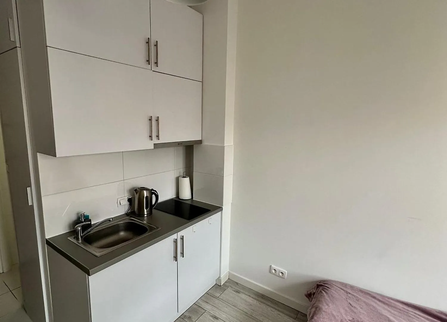 Lavanda Place - Warsaw Center Apartment