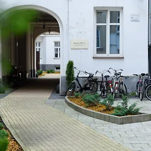Hostel Constitution Square, Varsó
